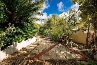 1703 South St, Key West, FL 33040 - photo 5