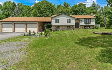 Check out that fabulous 3 Car Garage!