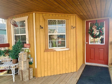 801 S Macedonia Ave, Muncie, IN 47302 - photo 3