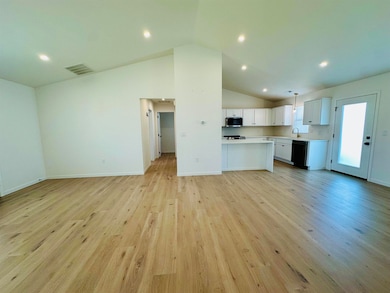 1312 Miller Ave, Dodge City, KS 67801 - photo 4