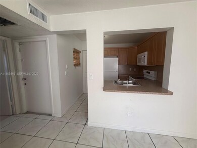 6515 W 27th Ct unit 4922, Hialeah, FL 33016 - photo 6