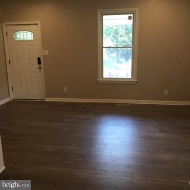 606 Opus Ave, Capitol Heights, MD 20743 - photo 2