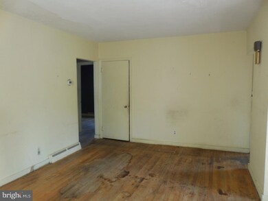 2109 W Walnut St, Allentown, PA 18104 - photo 3