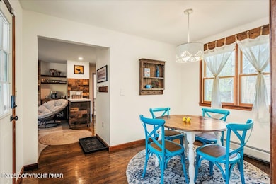 06-HomeView_Media-140_Piney_Woods_Dr.-#6