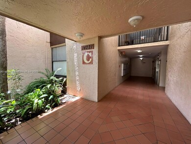 14221 N Kendall Dr unit 205C, Miami, FL 33186 - photo 4