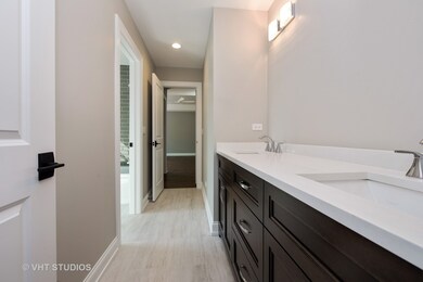 334 E May St, Elmhurst, IL 60126 - photo 3