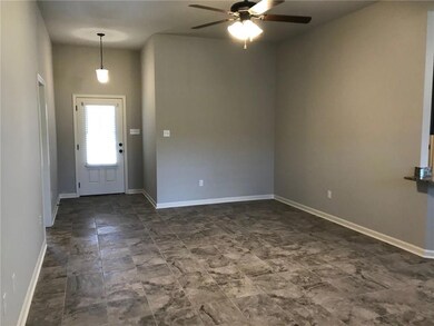 5017 Park Shore Dr, Marrero, LA 70072 - photo 2