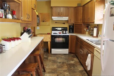 3310 Ridgewood Dr, New Albany, IN 47150 - photo 7