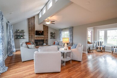 1275 N Silo Ridge Dr, Ann Arbor, MI 48108 - photo 5