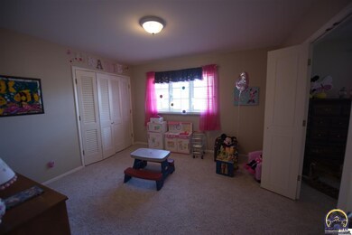 2011 SW Brooklyn Ave, Topeka, KS 66611 - photo 5