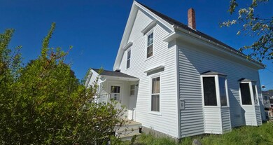 33 Carver St, Vinalhaven, ME 04863 - photo 2