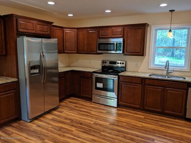 148 Pine Hollow Rd, Saylorsburg, PA 18353 - photo 6