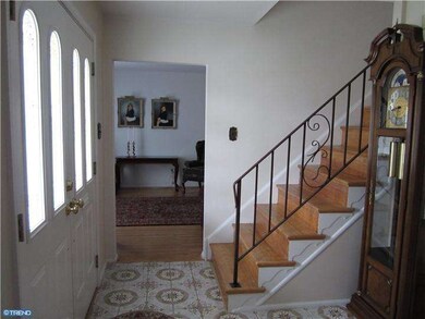 420 Sir Galahad Dr, Brookhaven, PA 19015 - photo 3