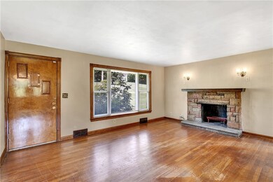 Gree family & friends in this welcoming space...