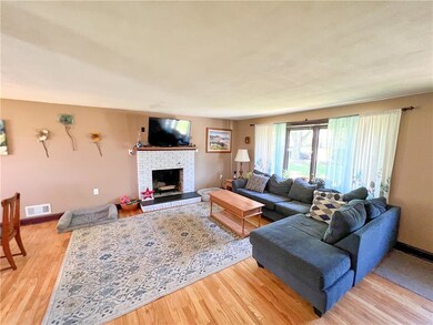 4789 Ackermans Ln, Coopersburg, PA 18036 - photo 4
