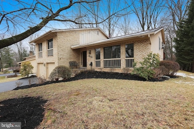 2519 Oakenshield Dr, Potomac, MD 20854 - photo 3