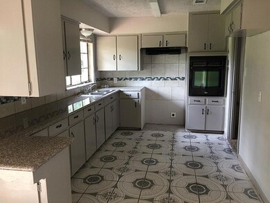 10322 Rockaway Dr, Houston, TX 77016 - photo 7