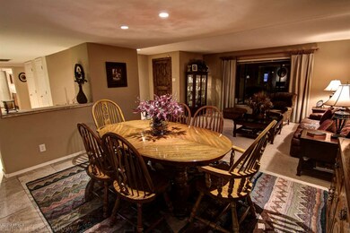 3235 E Malapai Dr
