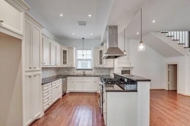 1531 Harvard St, Houston, TX 77008 - photo 2