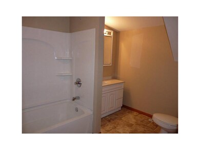 1700 6th Ave SE, Cedar Rapids, IA 52403 - photo 5