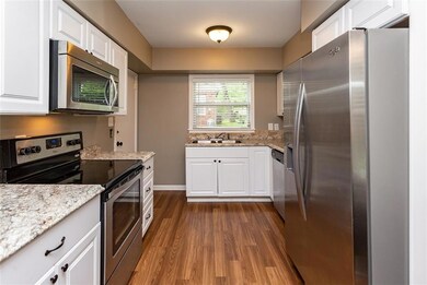 1129 68th St, Windsor Heights, IA 50324 - photo 3