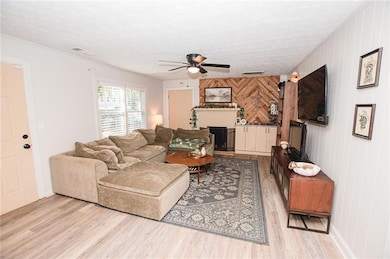 721 Davis St, Monroe, GA 30655 - photo 4