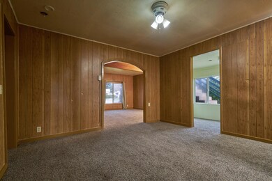 917 SW G St, Grants Pass, OR 97526 - photo 5