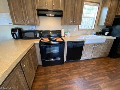 2387 Poole Town Rd, Asheboro, NC 27205 - photo 6