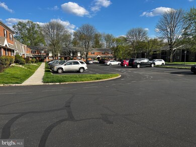 203 C Hampton Crossing, Southampton, PA 18966 - photo 2