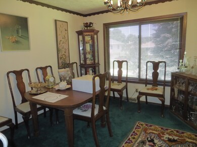 DiningRoom