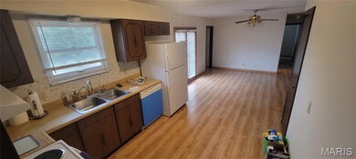 unlisted-address, Saint Charles, MO 63304 - photo 6