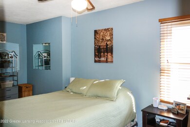 1228 Berten St, Lansing, MI 48910 - photo 6