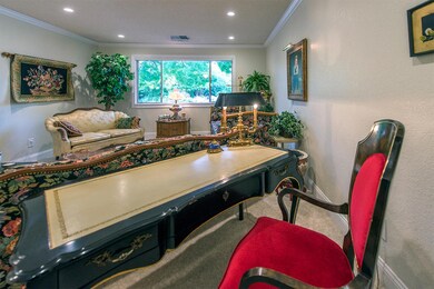 Livingroom2