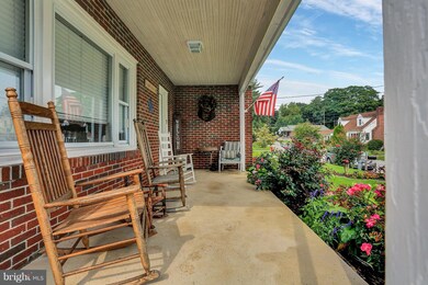 20011 Sheridan Ave, Hagerstown, MD 21742 - photo 2