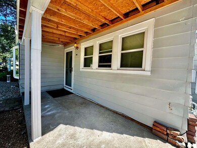 1721 Dorris Heights Rd, Harrisburg, IL 62946 - photo 2