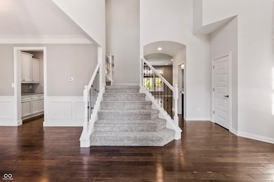12318 Whispering Breeze Dr, Fishers, IN 46037 - photo 2