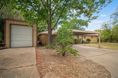 606 Southland Dr, Weatherford, TX 76086 - photo 2