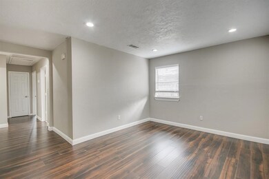 7637 Bretshire Dr, Houston, TX 77016 - photo 2