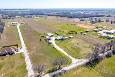 505 Pritchard Ln, Brock, TX 76087 - photo 2