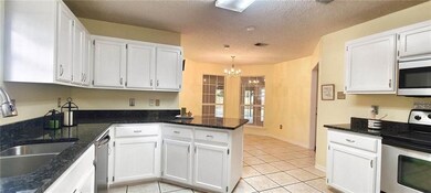 212 Twin Oaks Rd W, Pineville, LA 71360 - photo 5