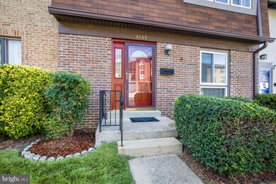 3035 Mission Square Dr, Fairfax, VA 22031 - photo 2