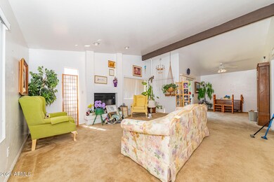 2121 E Fairview Ave-4