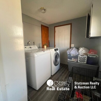 209 S Adams St, Hugoton, KS 67951 - photo 4