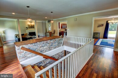 11903 Crown Dr, Dunkirk, MD 20754 - photo 4