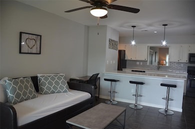 2806 Pine St, Galveston, TX 77551 - photo 7