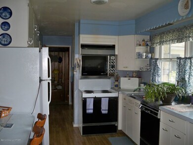 7540 Mountain Ln, Stroudsburg, PA 18360 - photo 4