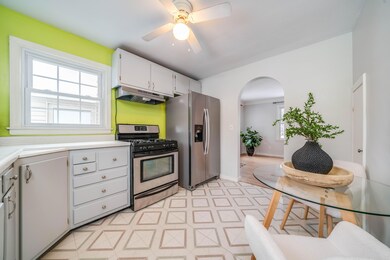 3504_Huron_Ave_06