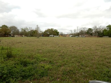 2900 5th St, Bay City, TX 77414 - photo 4