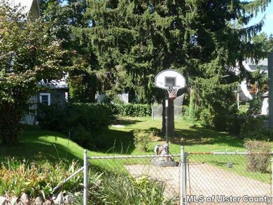 9 Forsythe Place, Newburgh, NY 12550 - photo 3