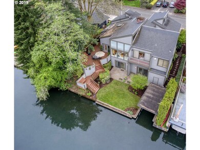 17900 Sarah Hill Ln, Lake Oswego, OR 97035 - photo 2